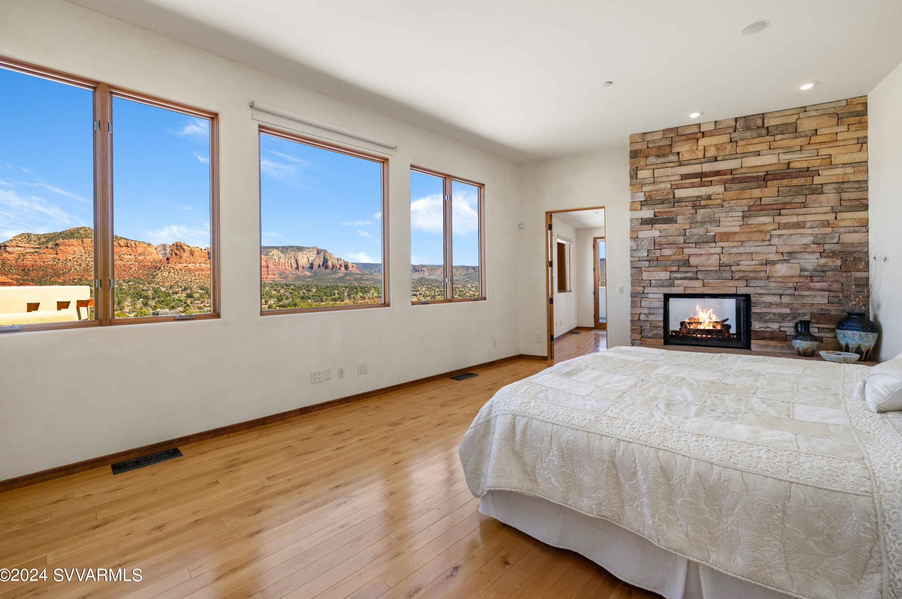 240 Crystal Sky Dr, Sedona AZ 86351-7450 exterior