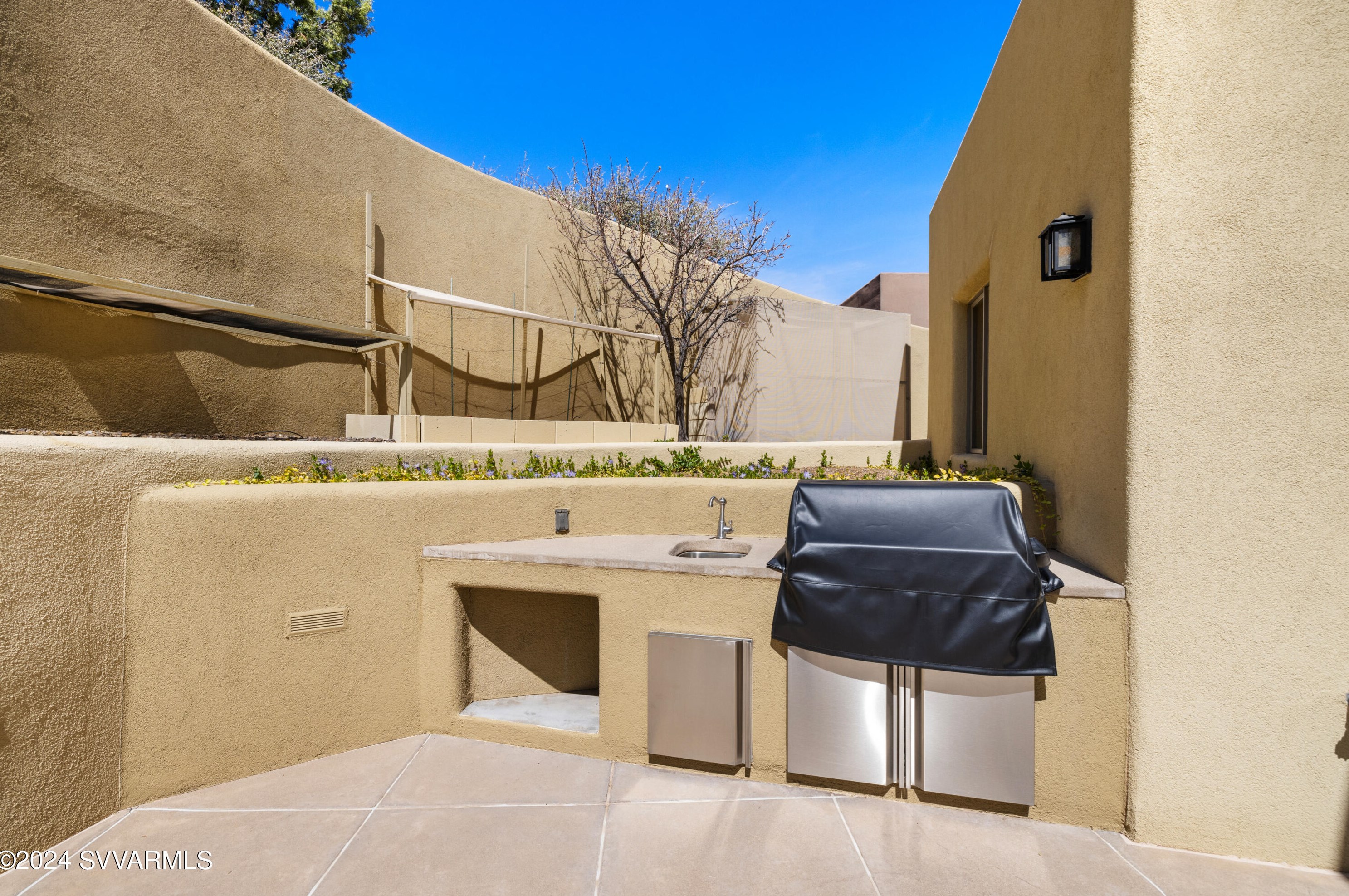 240 Crystal Sky Dr, Sedona AZ 86351-7450 exterior