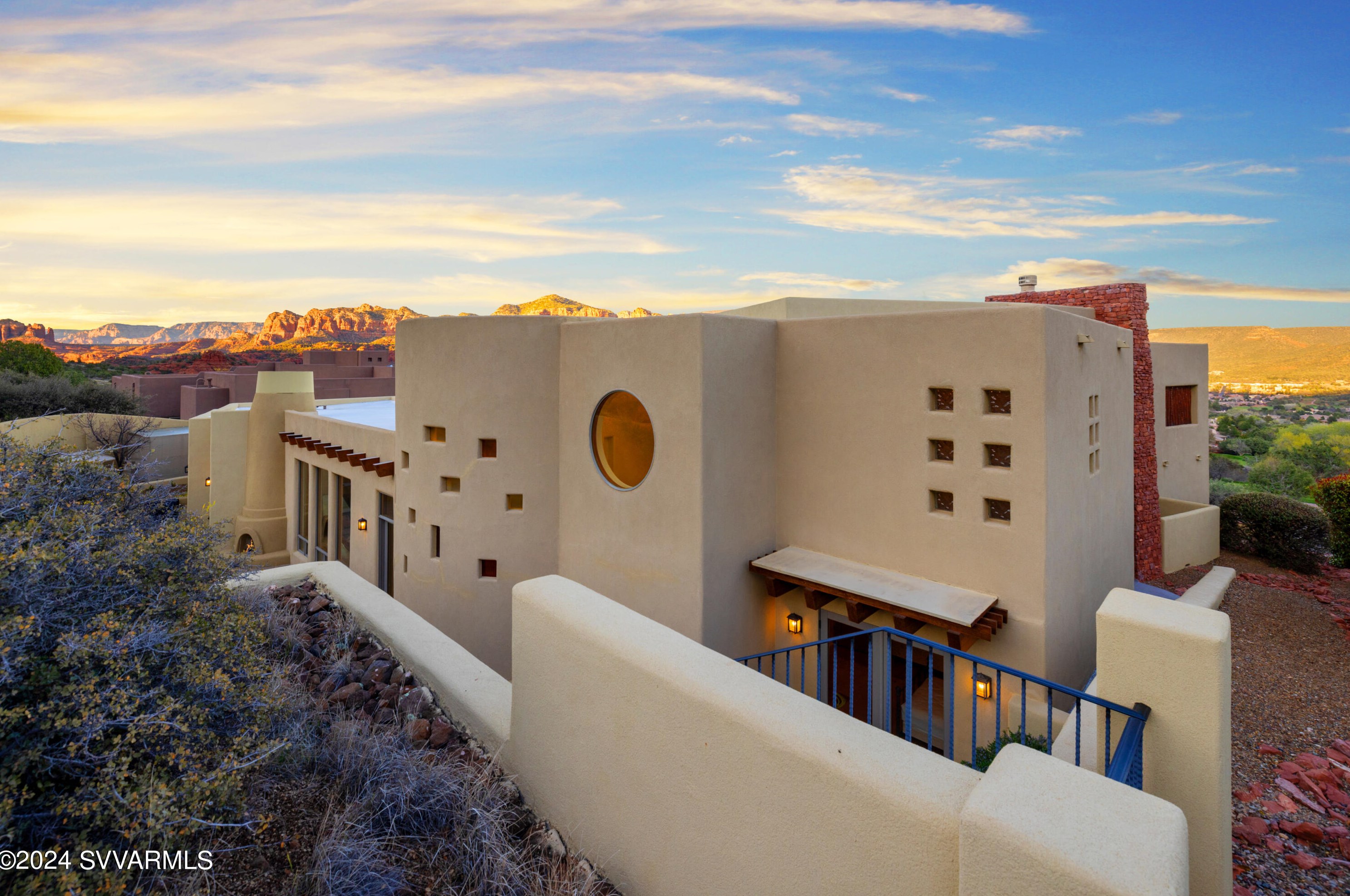 240 Crystal Sky Dr, Sedona AZ 86351-7450 exterior