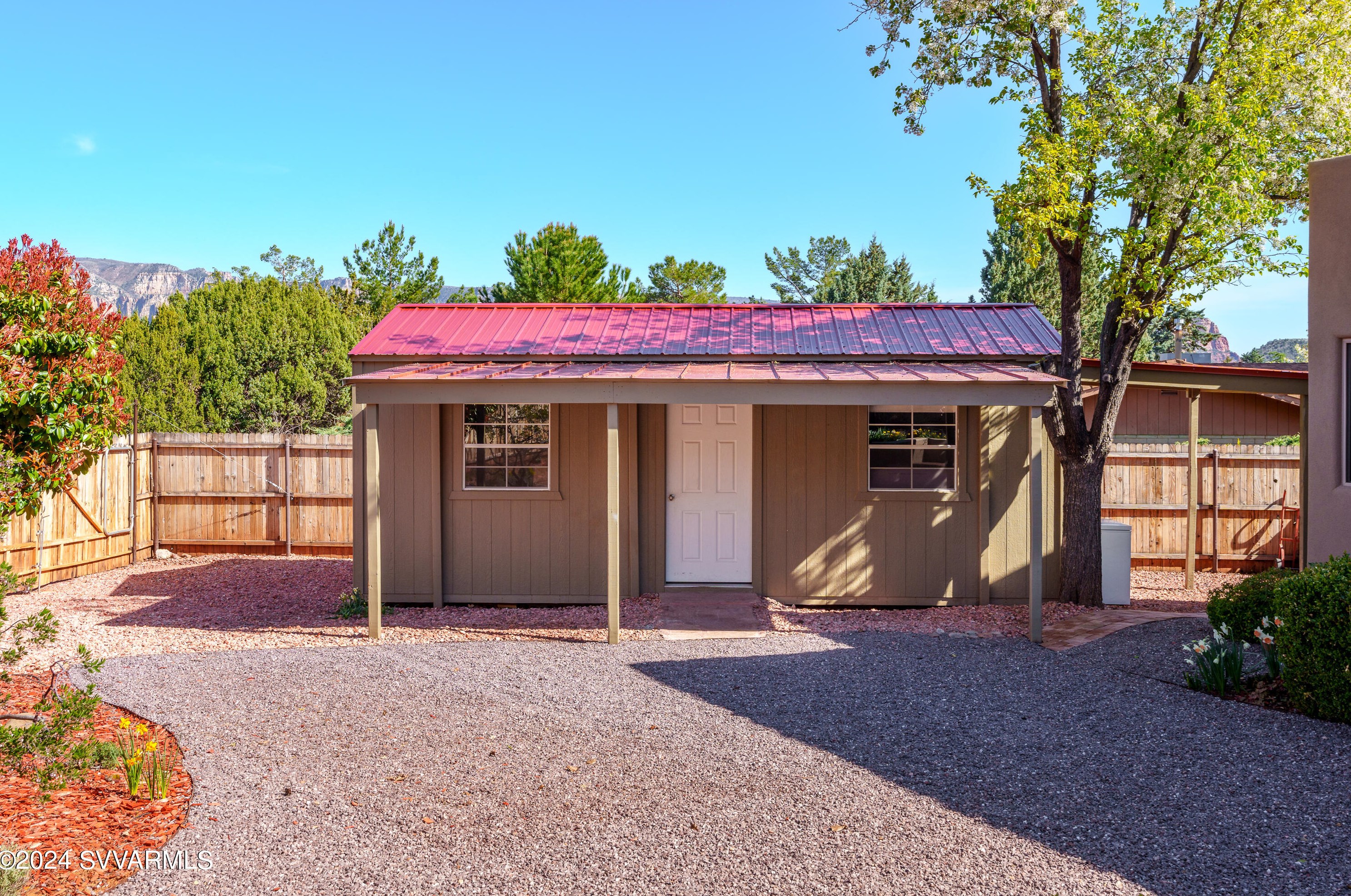 750 Mtn Shadows Dr, Sedona AZ 86336-3928 exterior