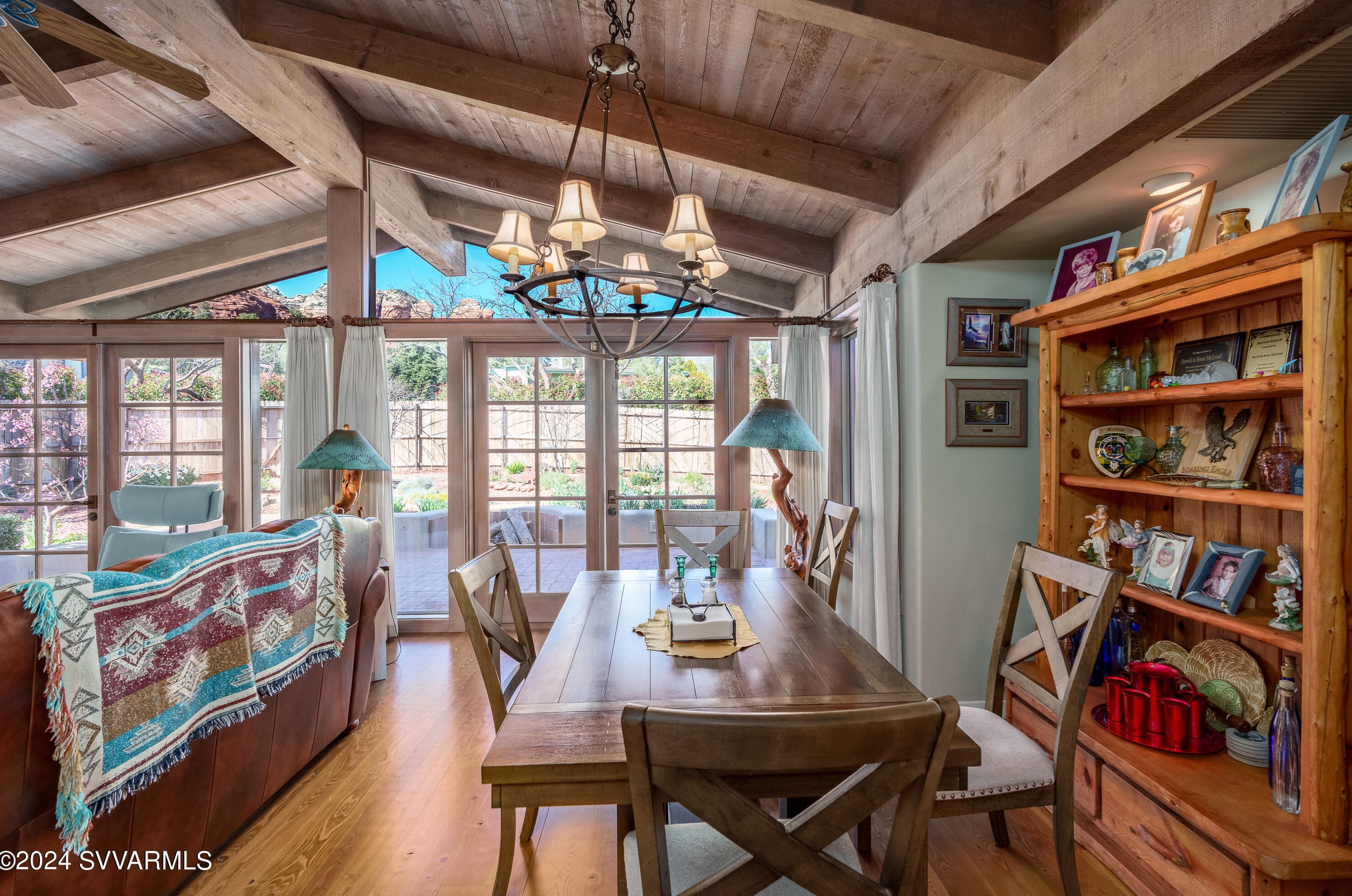 750 Mtn Shadows Dr, Sedona AZ 86336-3928 exterior