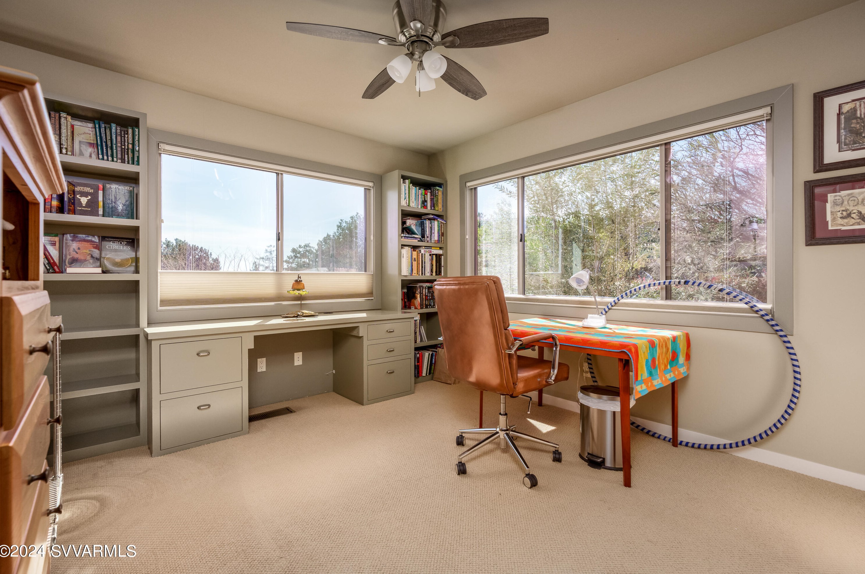 750 Mtn Shadows Dr, Sedona AZ 86336-3928 exterior