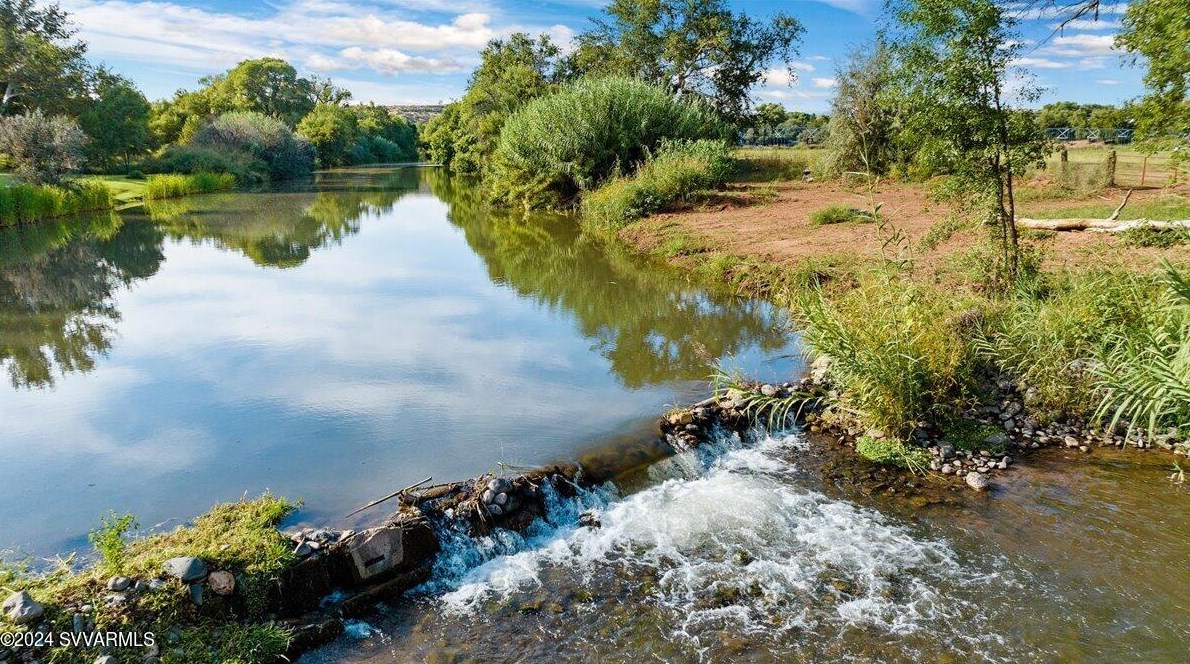 10647 Swinging Bridge Ln, Cornville, AZ 86325-5713
