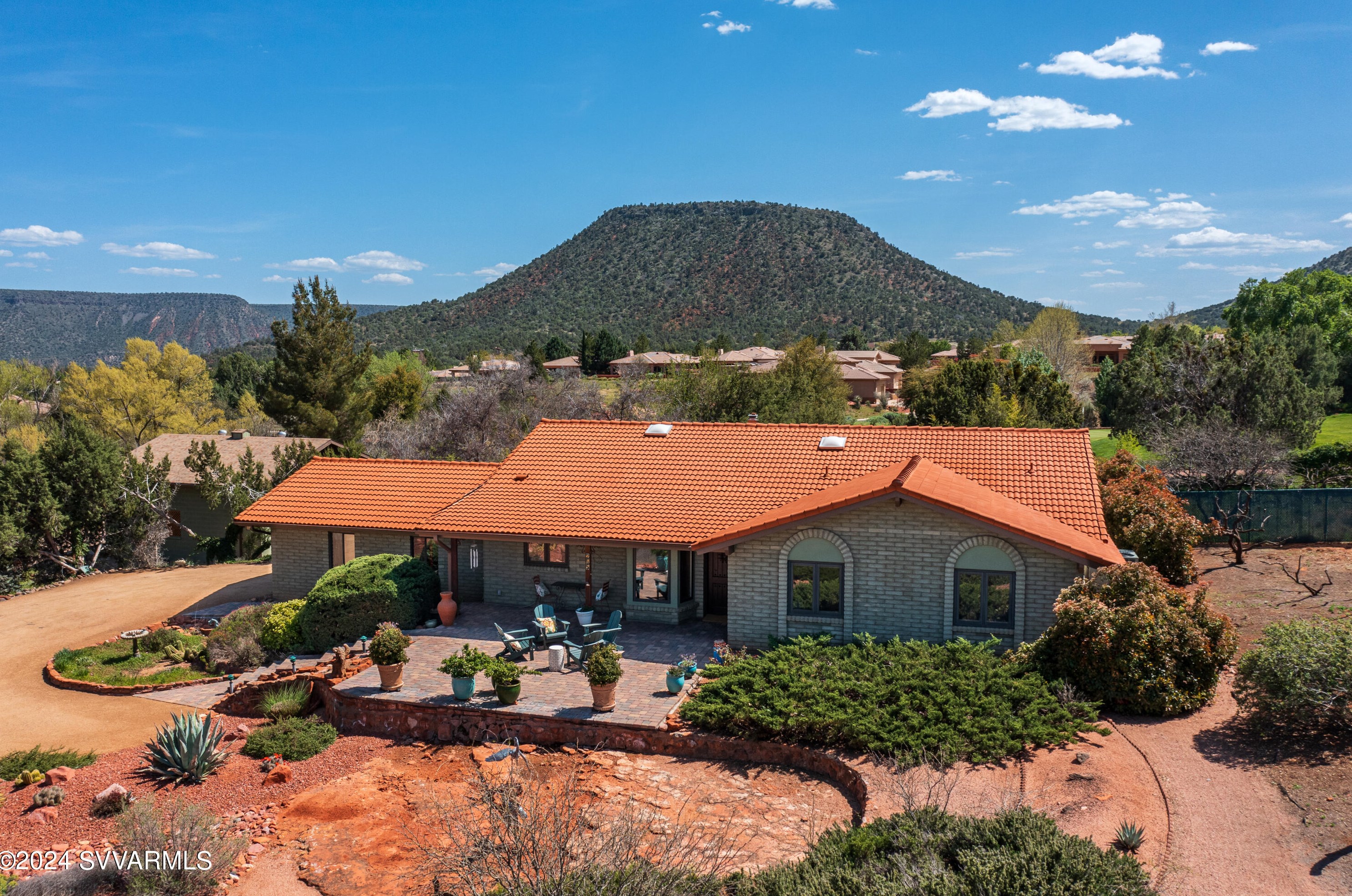 255 Deer Pass Dr, Sedona, AZ 86351-7563