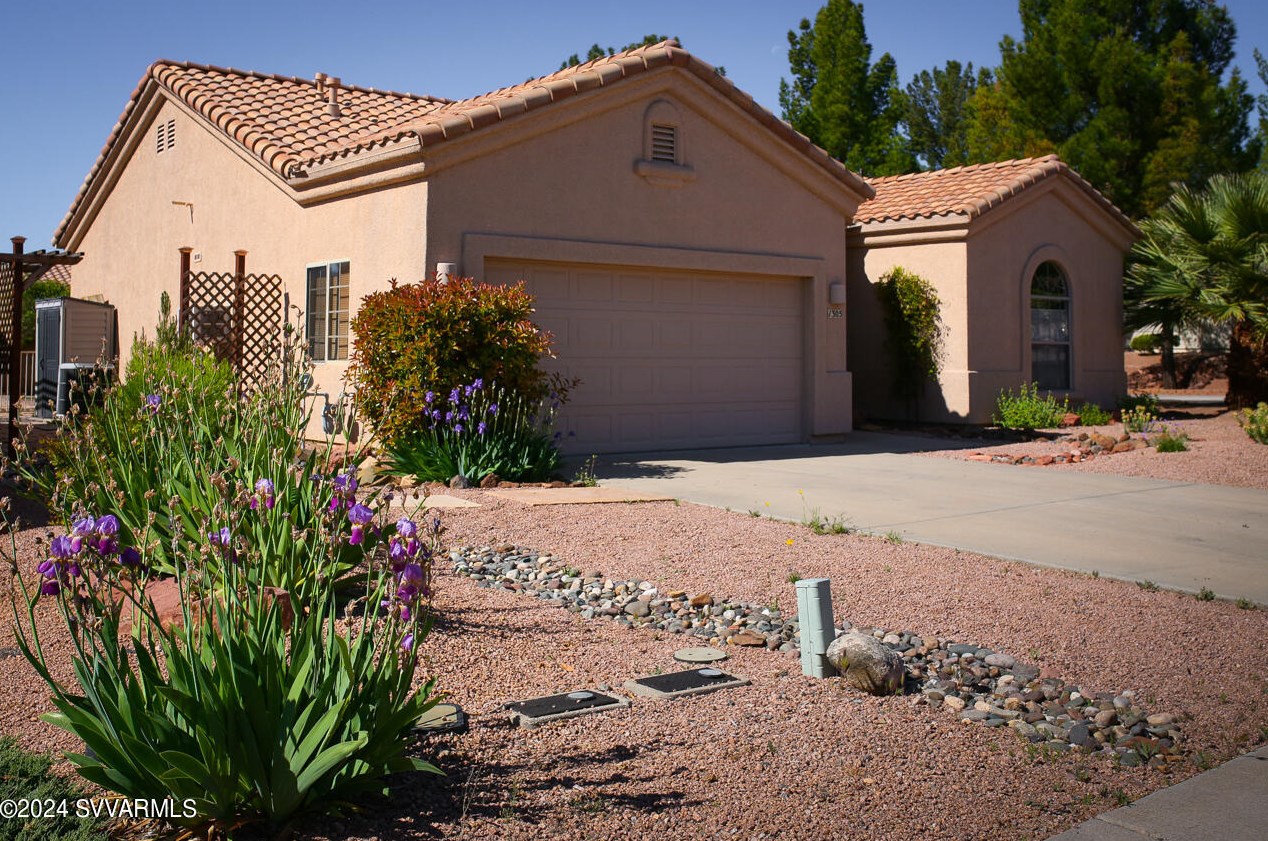 1305 Crestview Dr, Cottonwood AZ  86326-4549 exterior