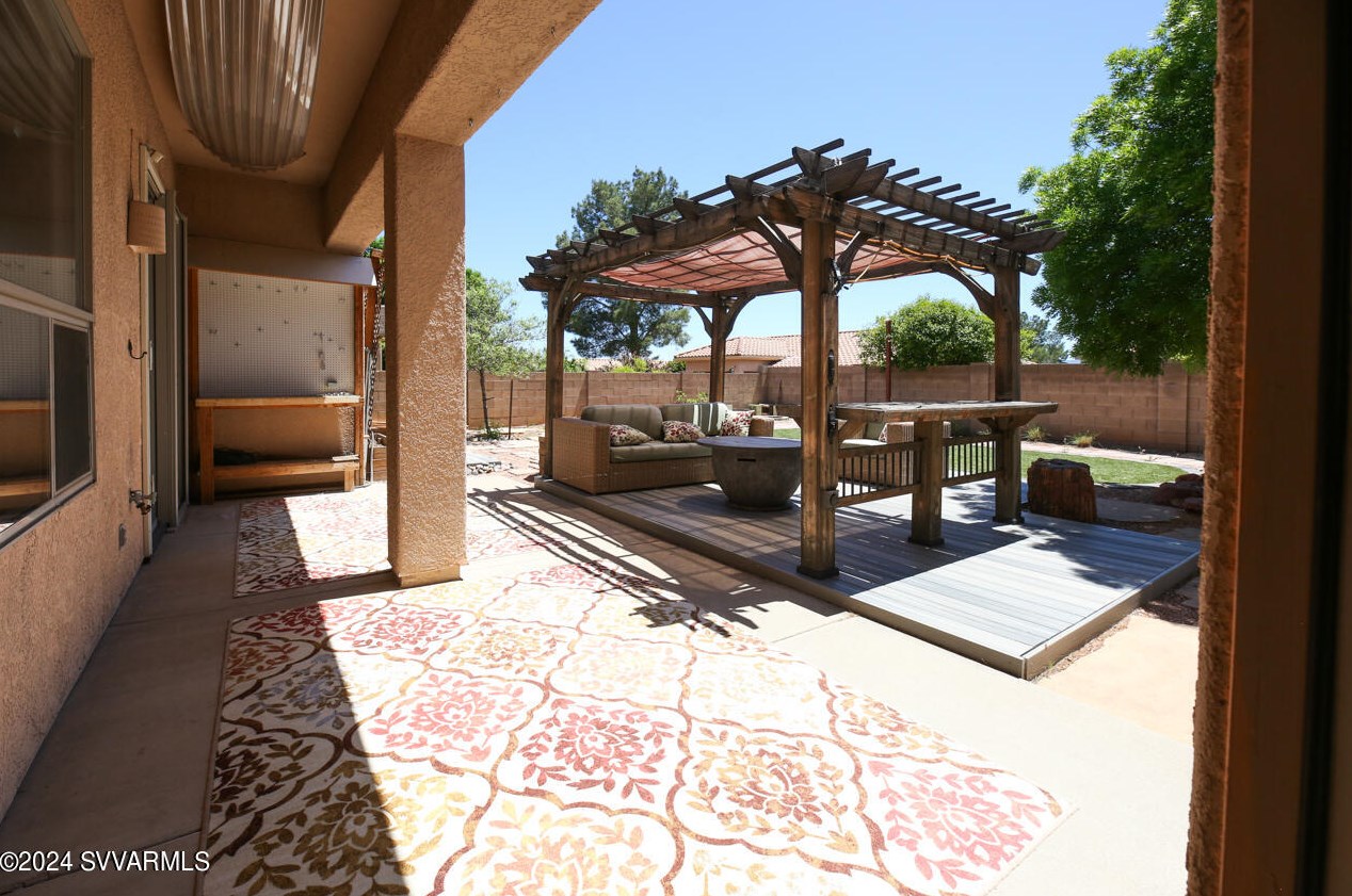 1305 Crestview Dr, Cottonwood AZ  86326-4549 exterior