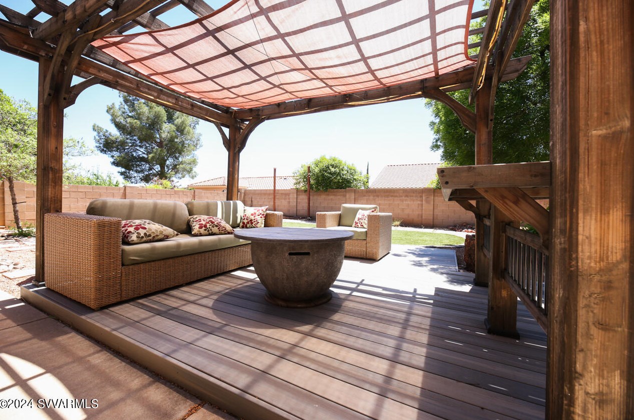 1305 Crestview Dr, Cottonwood AZ  86326-4549 exterior