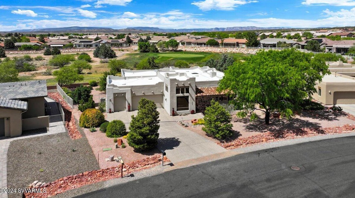 3520 Fairway Cir, Cornville, AZ 86325-4919
