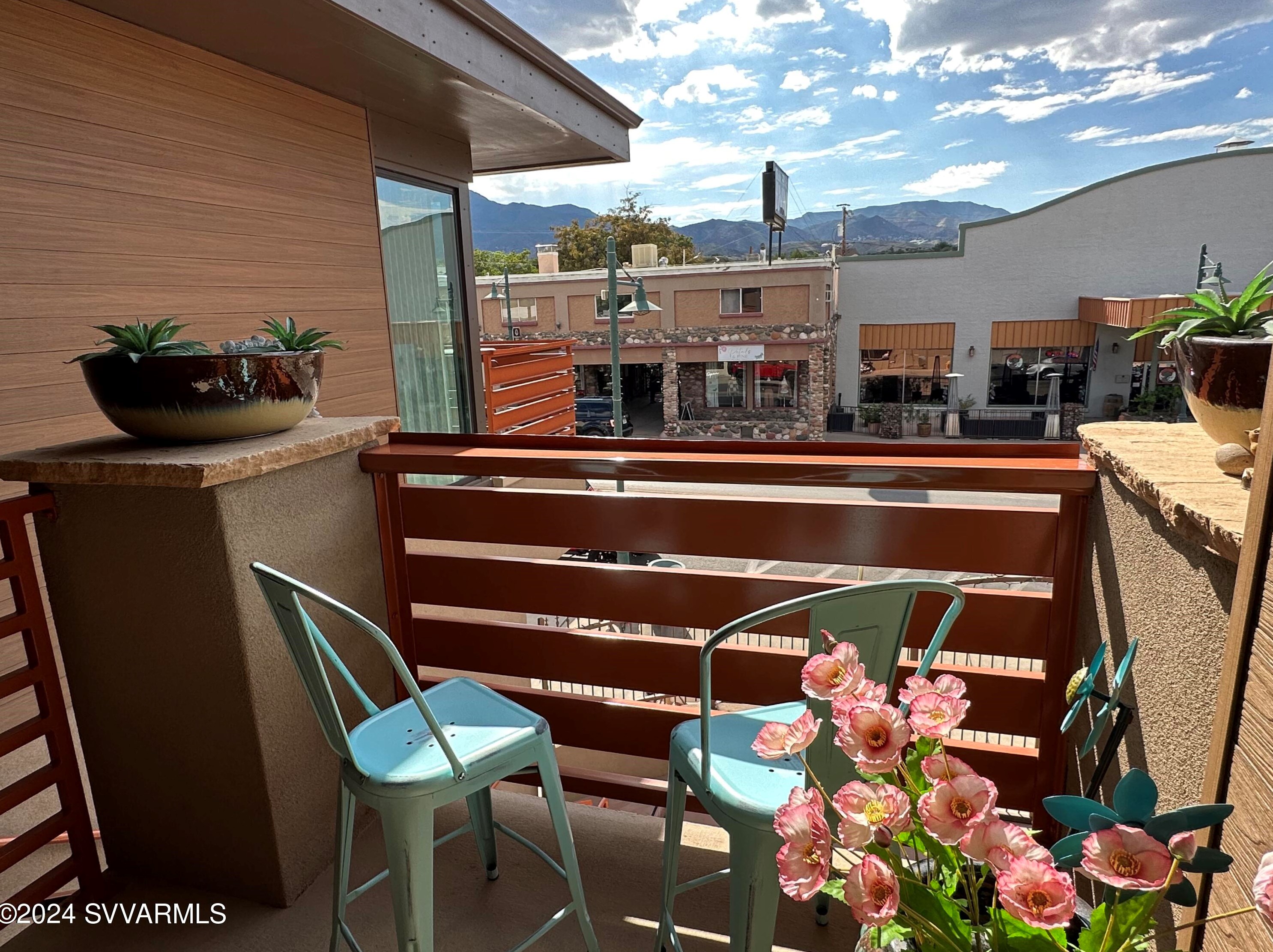 1037 Main St, Cottonwood AZ  86326-3915 exterior