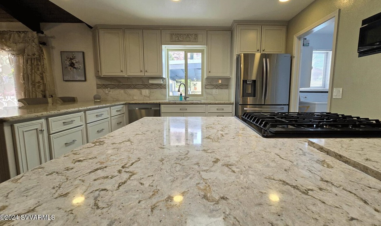 50 Pne Ct, Sedona AZ 86351-7739 exterior