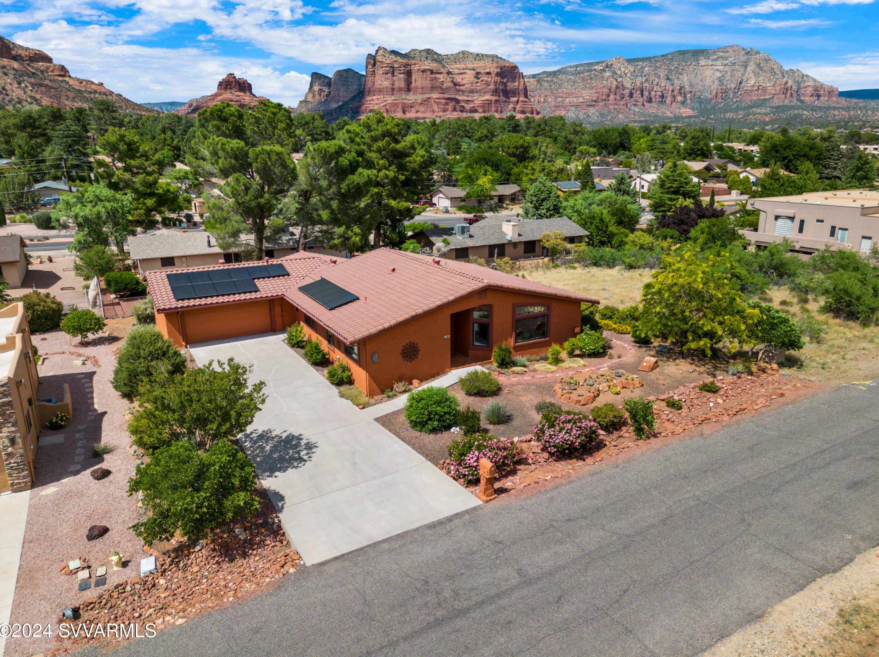 120 Starlight Way, Sedona AZ 86351-7362 exterior