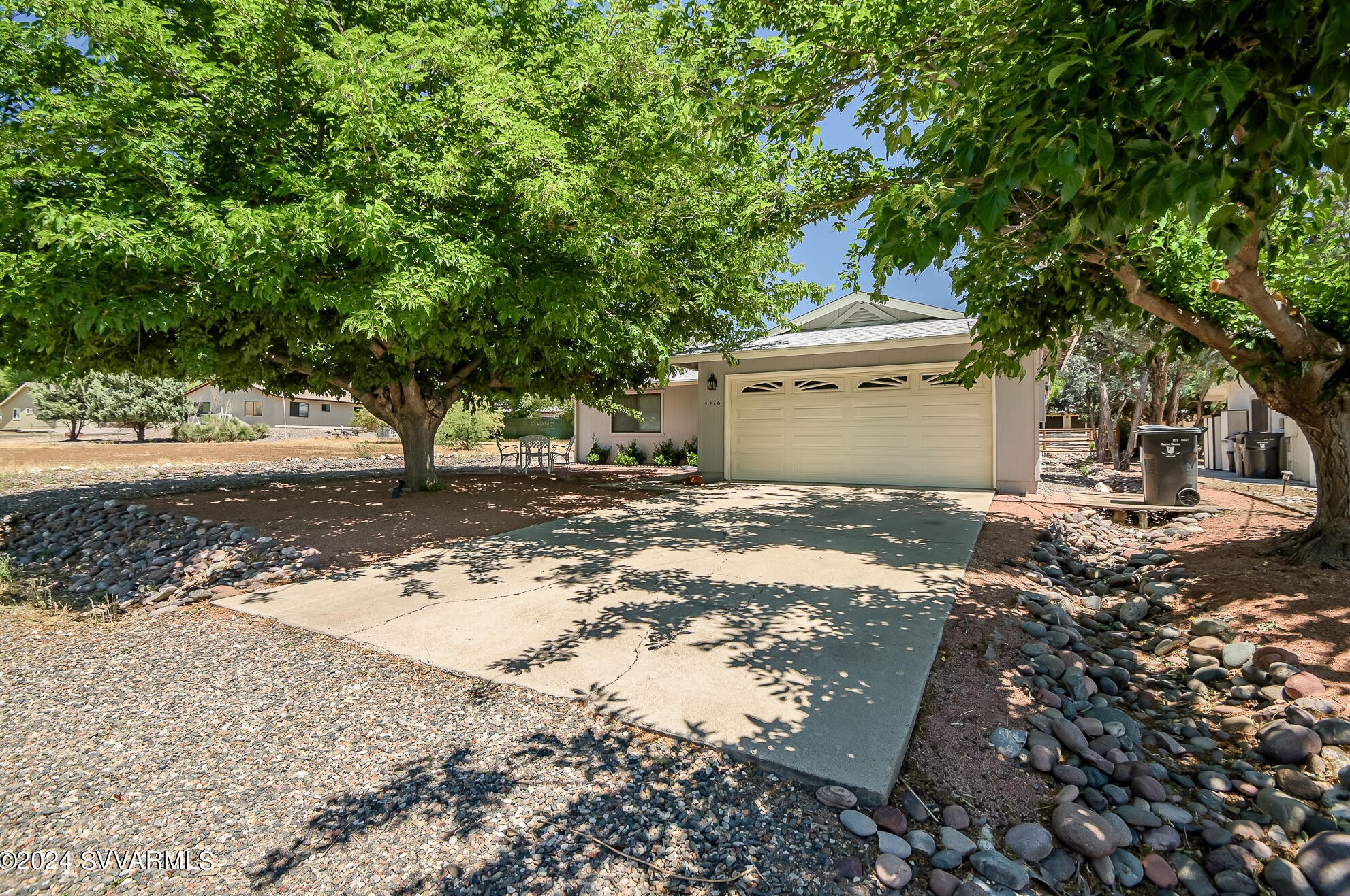 4576 N Fairway Dr, McGuireville, AZ 86335
