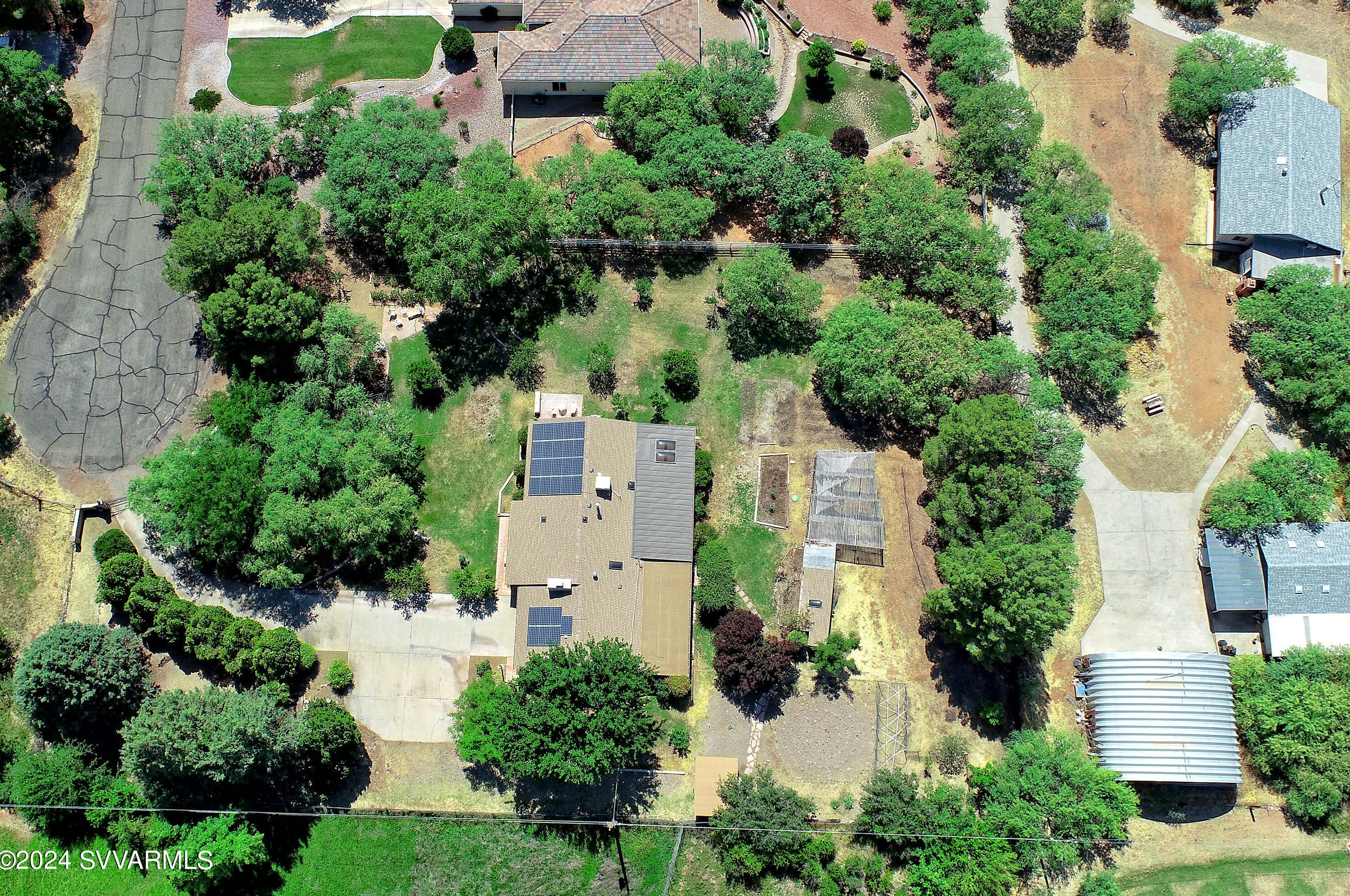 10760 E Willow Dr, Cornville, AZ 86325