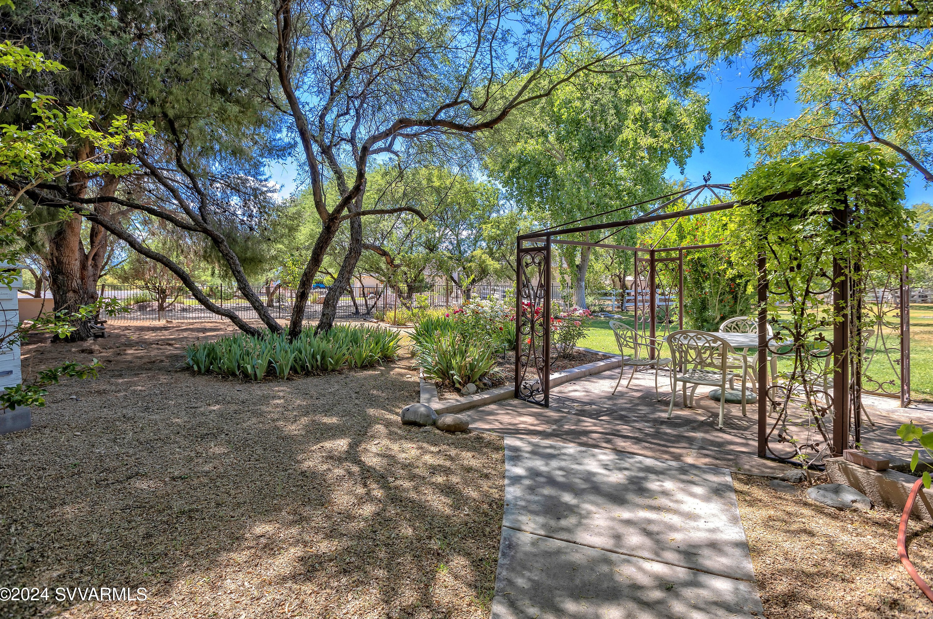 10760 Willow Dr, Cornville AZ  86325-5400 exterior