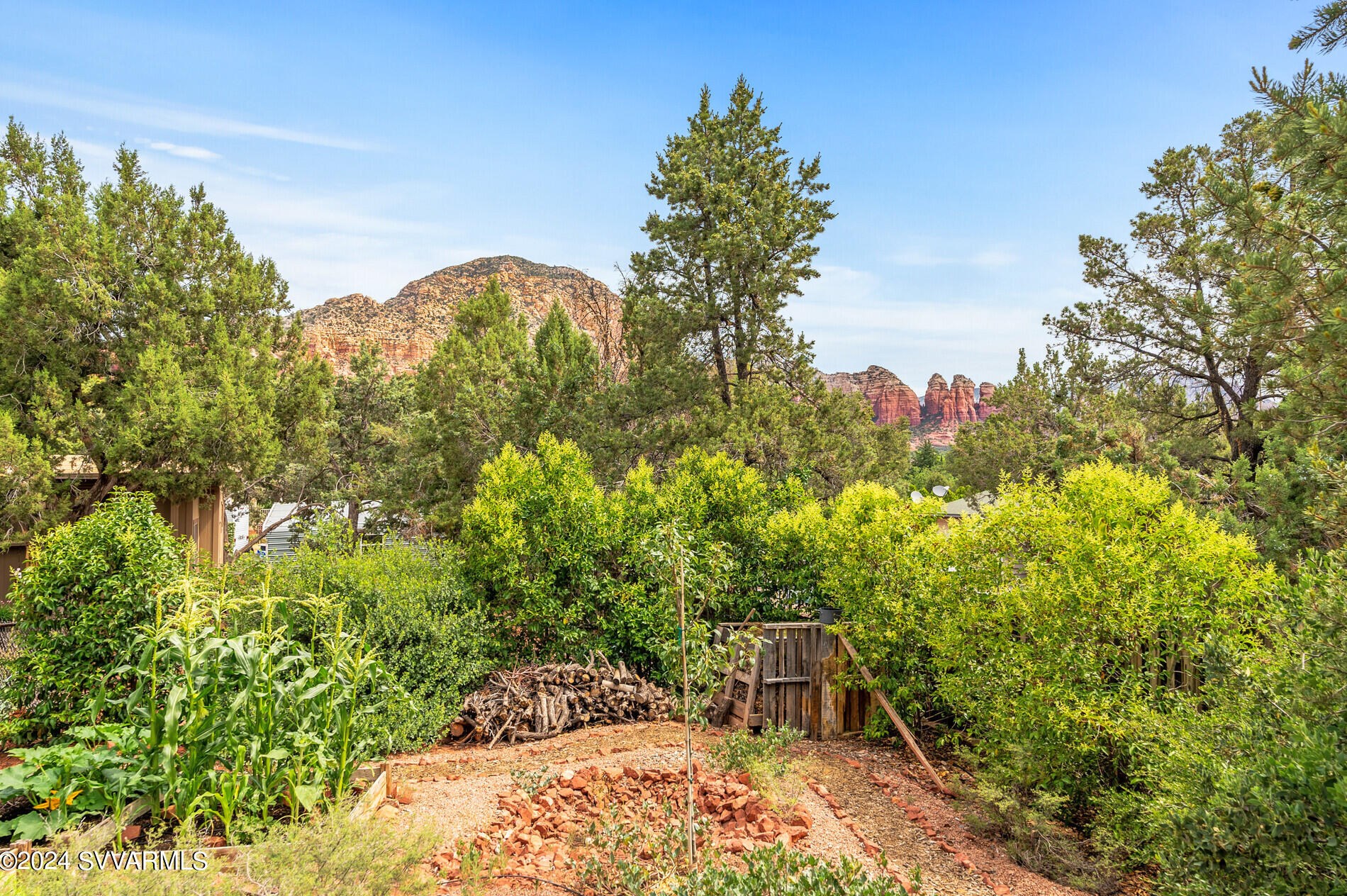 130 Stardust Ln, Sedona AZ 86336-3702 exterior