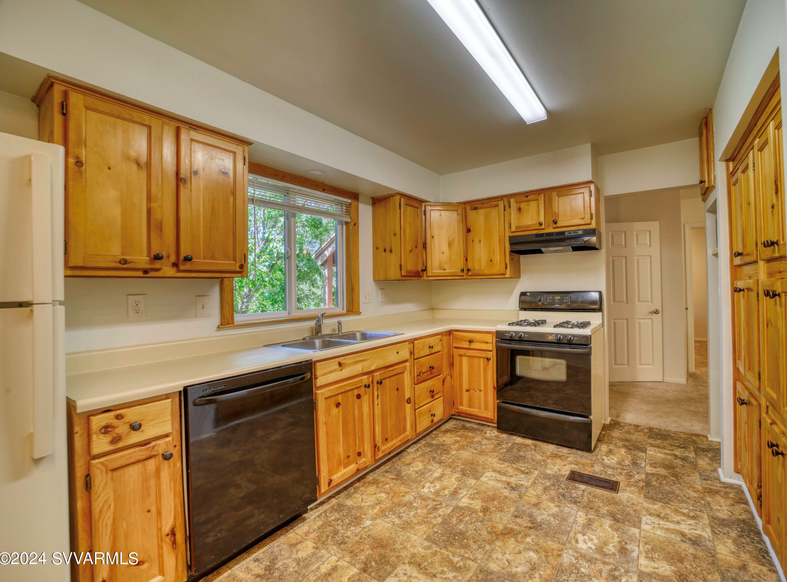 205 Sunset Dr, Sedona, AZ 86336-5403