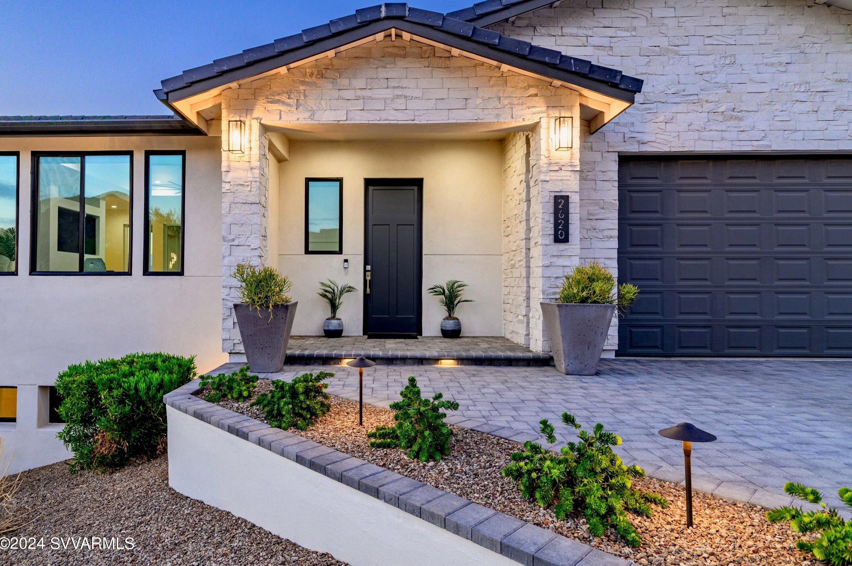 2620 Wolftrap Rd, Phoenix AZ 85087-8286 exterior