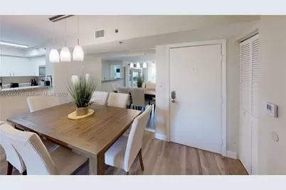 19701 E Country Club #5606, Aventura, FL 33180 - Photo 2
