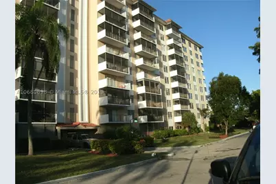 4174 Inverrary #911, Lauderhill, FL 33319 - Photo 8