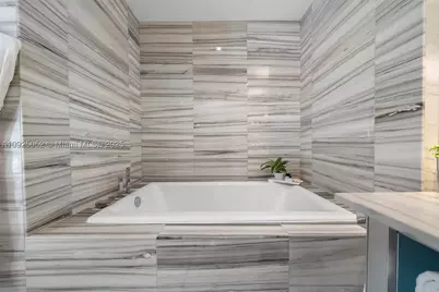 [Address not provided], Miami Beach, FL 33139 - Photo 18