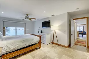 309 Oak, Hollywood, FL 33019 - Photo 36