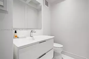 100 Lincoln, Miami Beach, FL 33139 - Photo 22
