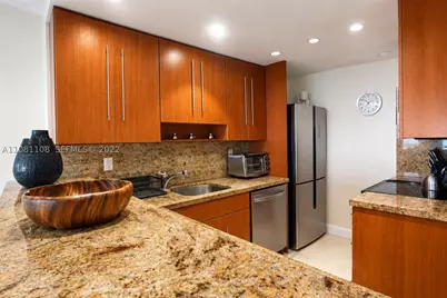 100 Lincoln #1121, Miami Beach, FL 33139 - Photo 6