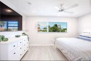 300 Oregon, Hollywood, FL 33019 - Photo 6