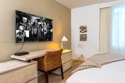 102 24th #906, Miami Beach, FL 33139 - Photo 6