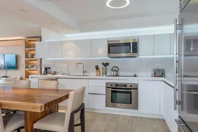 102 24th #915, Miami Beach, FL 33139 - Photo 16