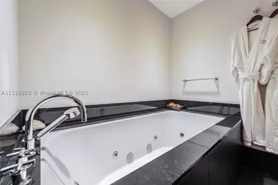 101 20th #2707, Miami Beach, FL 33139 - Photo 20