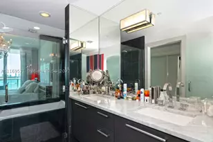 900 Biscayne, Miami, FL 33132 - Photo 22