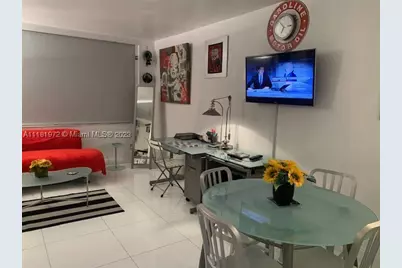 100 Lincoln #1509, Miami Beach, FL 33139 - Photo 2
