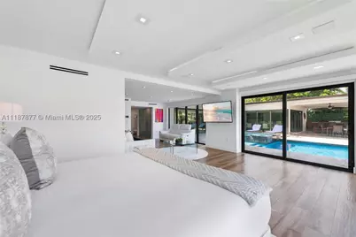 1025 Diplomat, Hollywood, FL 33019 - Photo 54