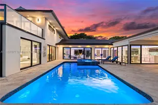 1025 Diplomat, Hollywood, FL 33019 - Photo 2