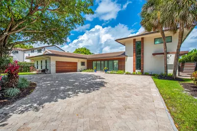 1025 Diplomat, Hollywood, FL 33019 - Photo 90