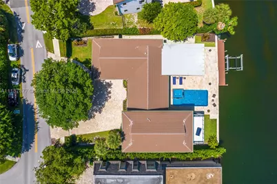 1025 Diplomat, Hollywood, FL 33019 - Photo 94