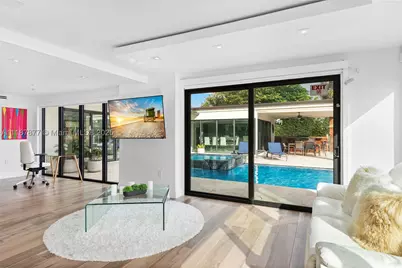 1025 Diplomat, Hollywood, FL 33019 - Photo 38