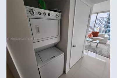 485 Brickell #2504, Miami, FL 33131 - Photo 16