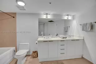 16699 Collins, Sunny Isles Beach, FL 33160 - Photo 24