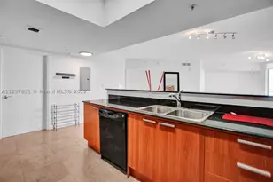 16699 Collins, Sunny Isles Beach, FL 33160 - Photo 18