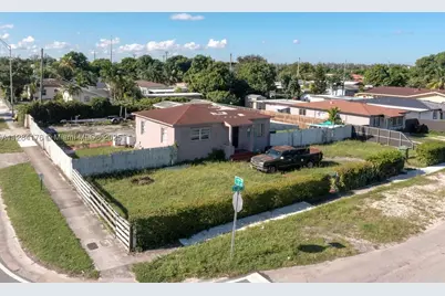 782 E 37th, Hialeah, FL 33013 - Photo 70