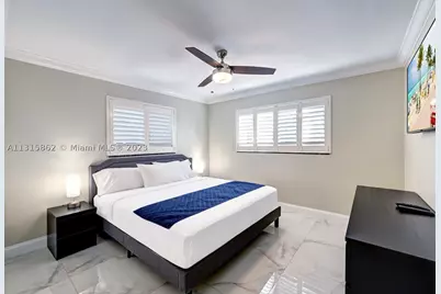 1307 Rodman, Hollywood, FL 33019 - Photo 22