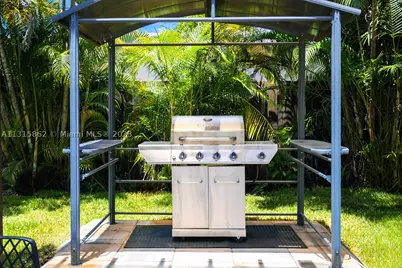 1307 Rodman, Hollywood, FL 33019 - Photo 8