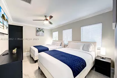 1307 Rodman, Hollywood, FL 33019 - Photo 18