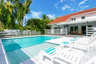 1022 Adams, Hollywood, FL 33019 - Photo 2