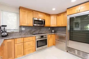 1022 Adams, Hollywood, FL 33019 - Photo 18