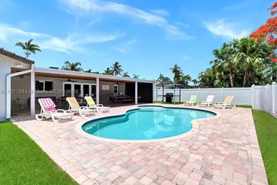1301 Rodman, Hollywood, FL 33019 - Photo 2