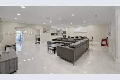 1311 Rodman, Hollywood, FL 33019 - Photo 20