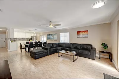 825 Harrison, Hollywood, FL 33019 - Photo 6